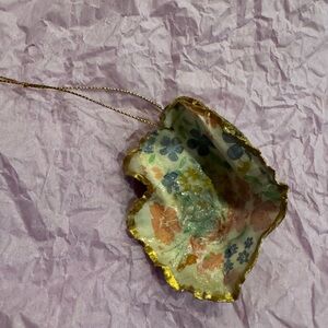 Floral Shell Ornament with Gold Trim